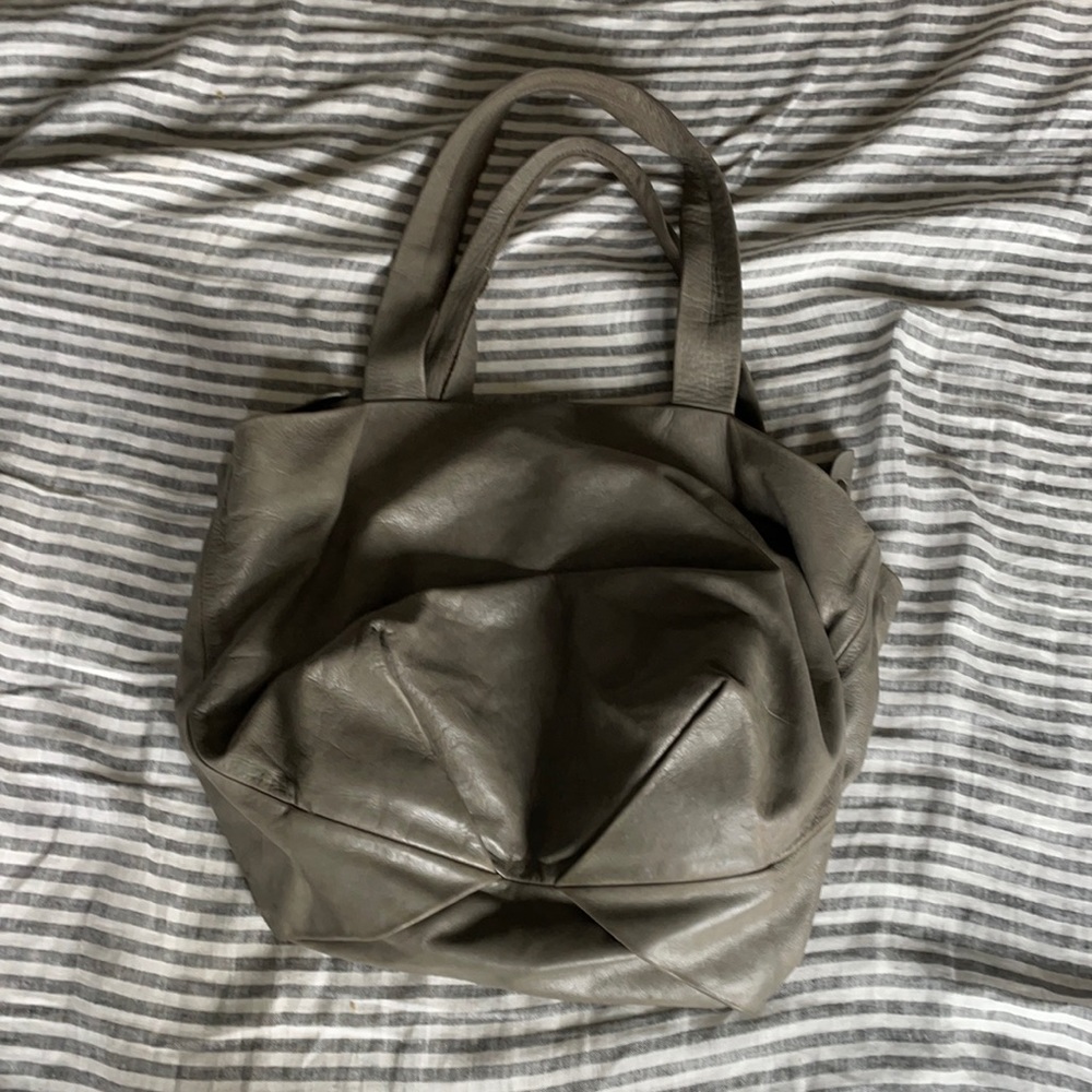 Leather cube bag